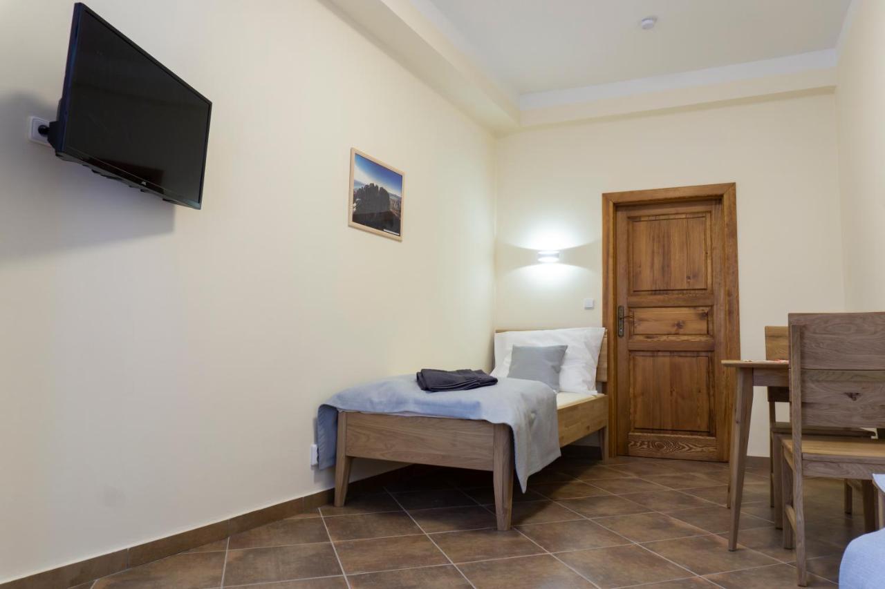 Penzion Ruze Benesov nad Ploucnici エクステリア 写真